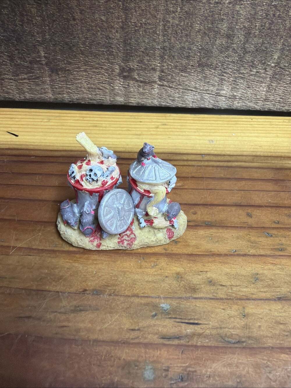 Lemax Spooky Town Collection Gruesome Garbage Resin Figurine
